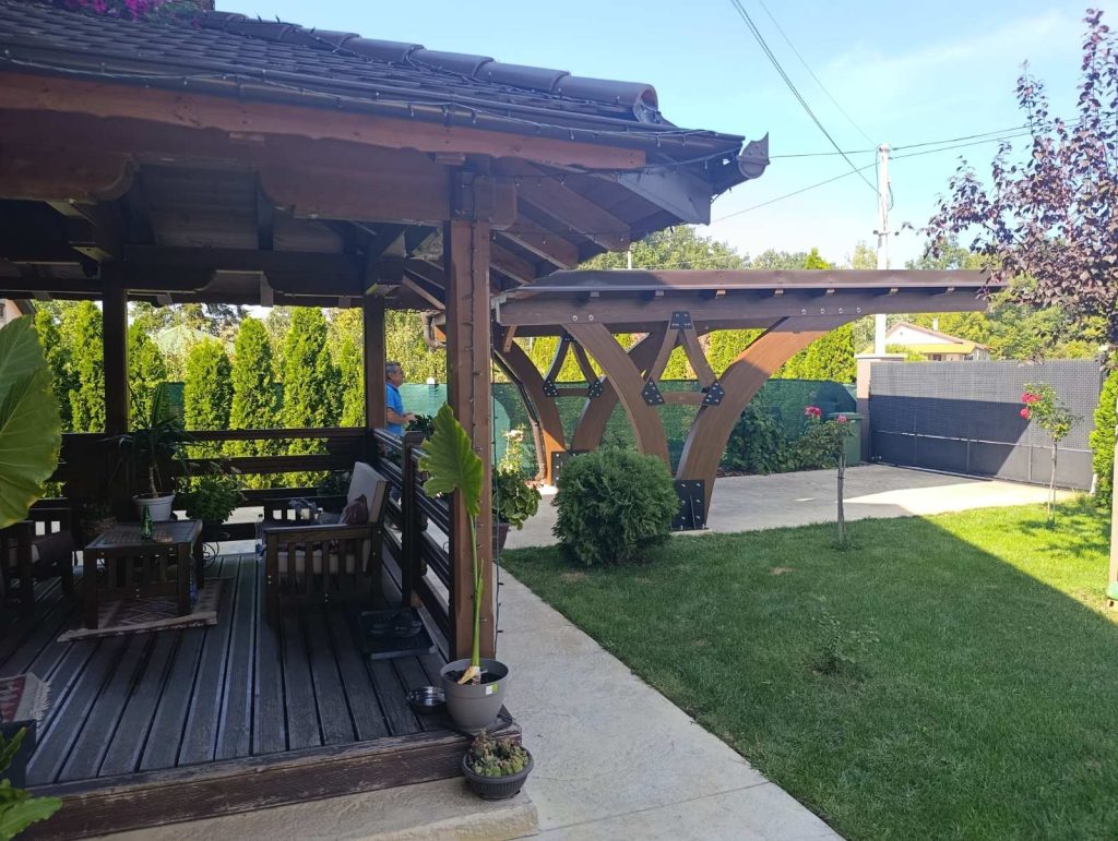 nadstresnica za auto